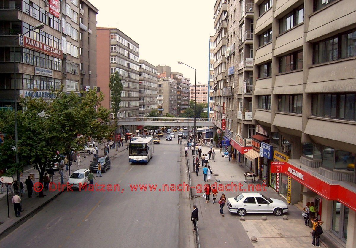 Ankara, Meşrutiyet Caddesi im Stadtzentrum