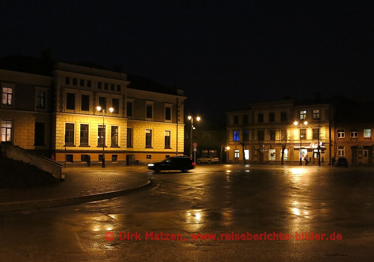 Cesis, Einheits-Platz