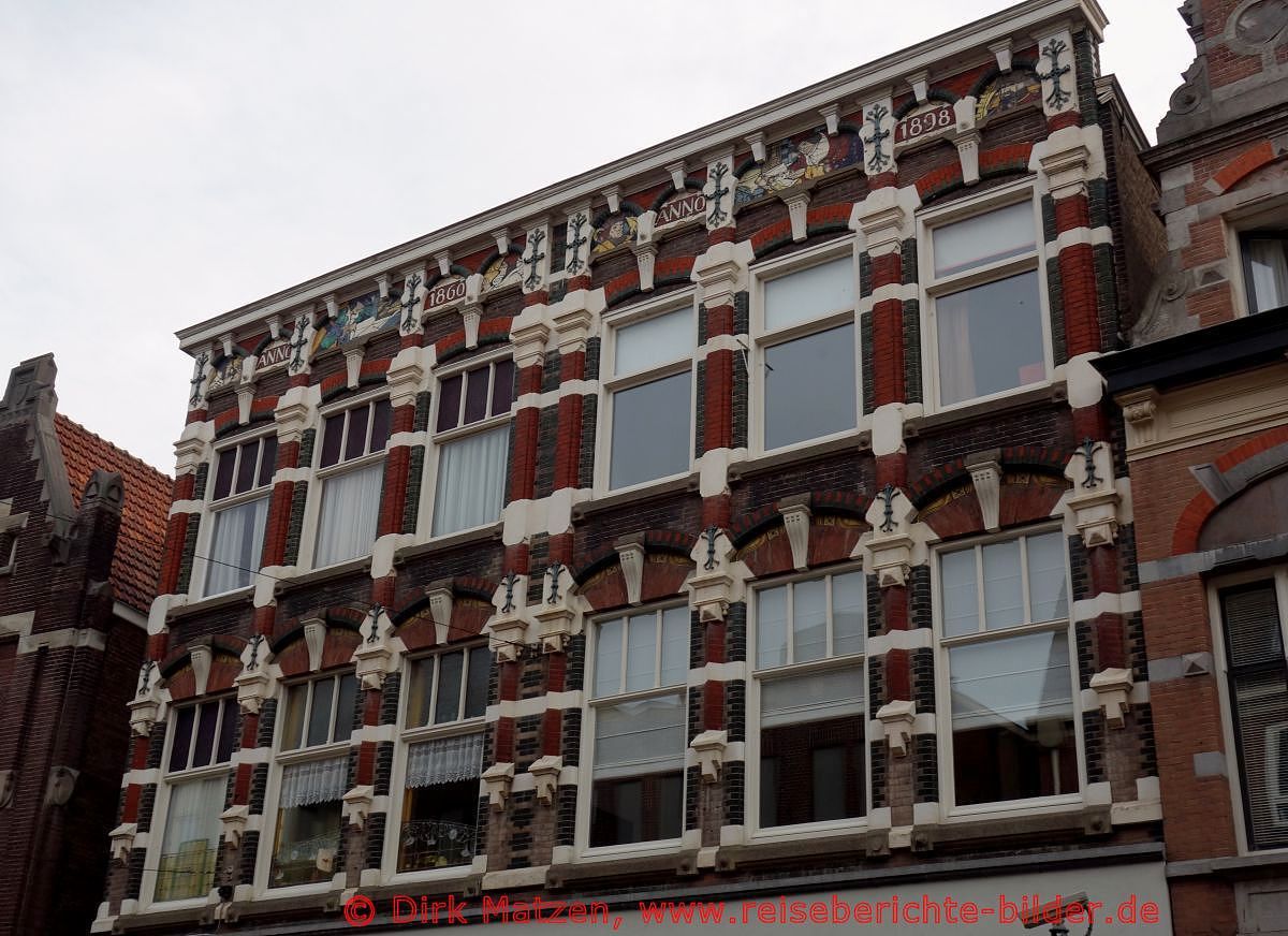 Dordrecht, Fassade in Visstraat