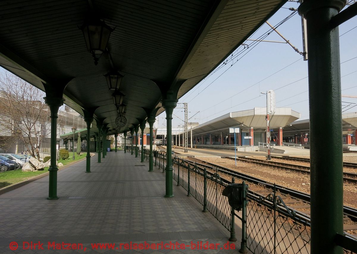 Krakau, Bahnsteige alter und neuer Bahnhof