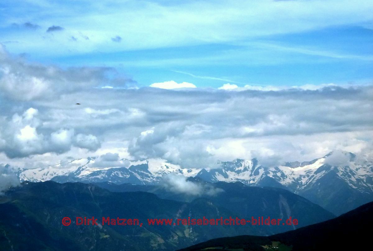 Blick zu den Zillertaler Alpen